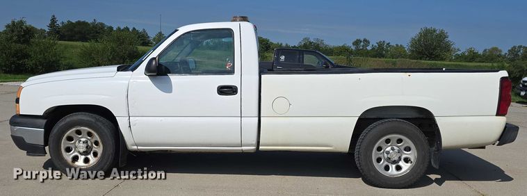 image for item EO1617 2007 Chevrolet 1500 pickup truck
