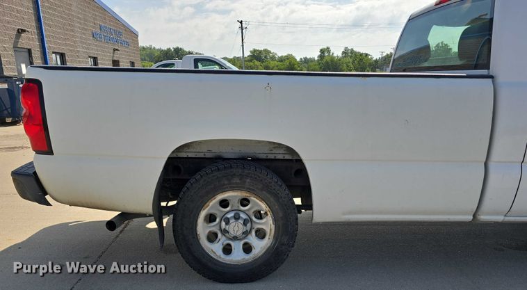 image for item EO1617 2007 Chevrolet 1500 pickup truck
