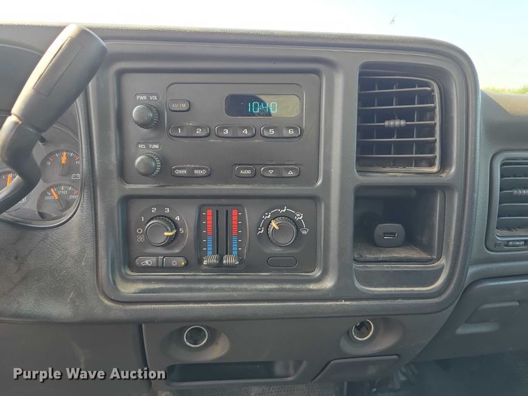 image for item EO1617 2007 Chevrolet 1500 pickup truck