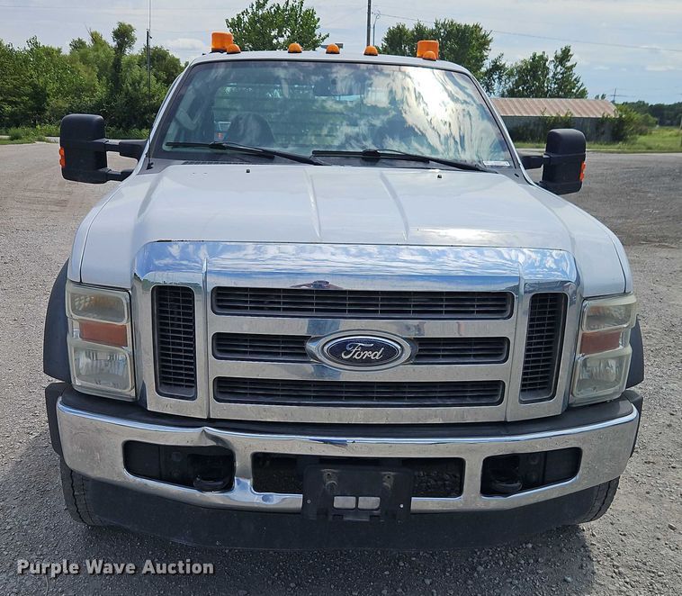 image for item EO4640 2008 Ford F-450 flatbed truck