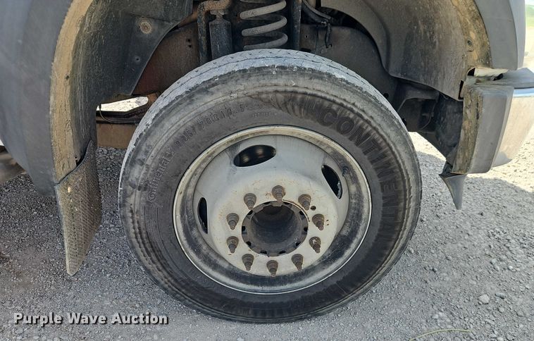 image for item EO4640 2008 Ford F-450 flatbed truck