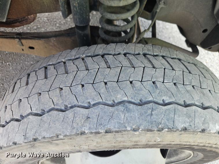 image for item EO4640 2008 Ford F-450 flatbed truck