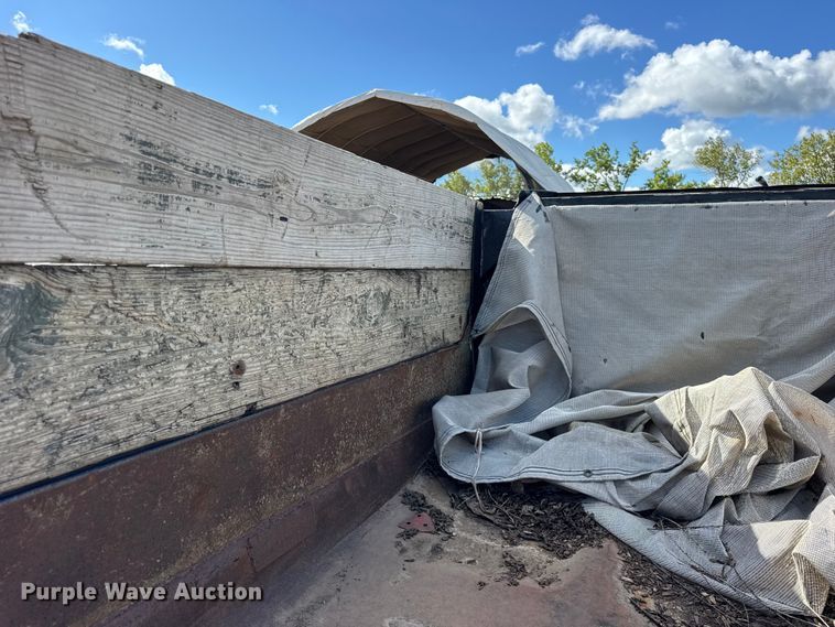 image for item ER0002 1995 Ford F350 Crew Cab dump bed pickup truck