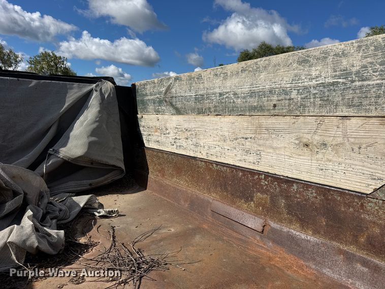 image for item ER0002 1995 Ford F350 Crew Cab dump bed pickup truck