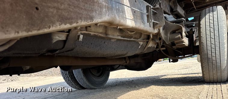 image for item ER0002 1995 Ford F350 Crew Cab dump bed pickup truck