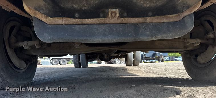 image for item ER0002 1995 Ford F350 Crew Cab dump bed pickup truck