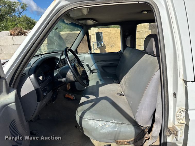 image for item ER0002 1995 Ford F350 Crew Cab dump bed pickup truck