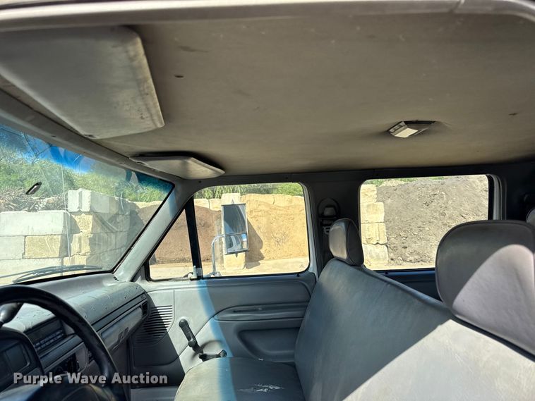 image for item ER0002 1995 Ford F350 Crew Cab dump bed pickup truck