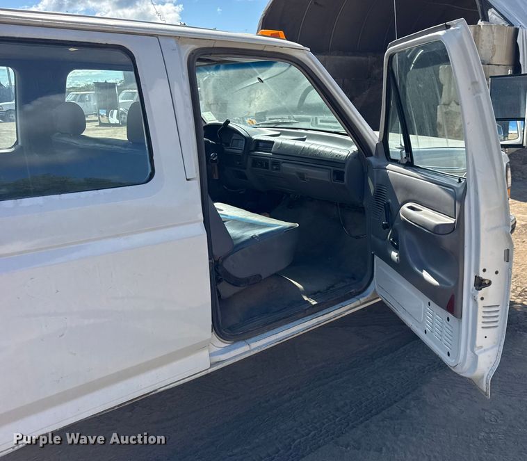 image for item ER0002 1995 Ford F350 Crew Cab dump bed pickup truck