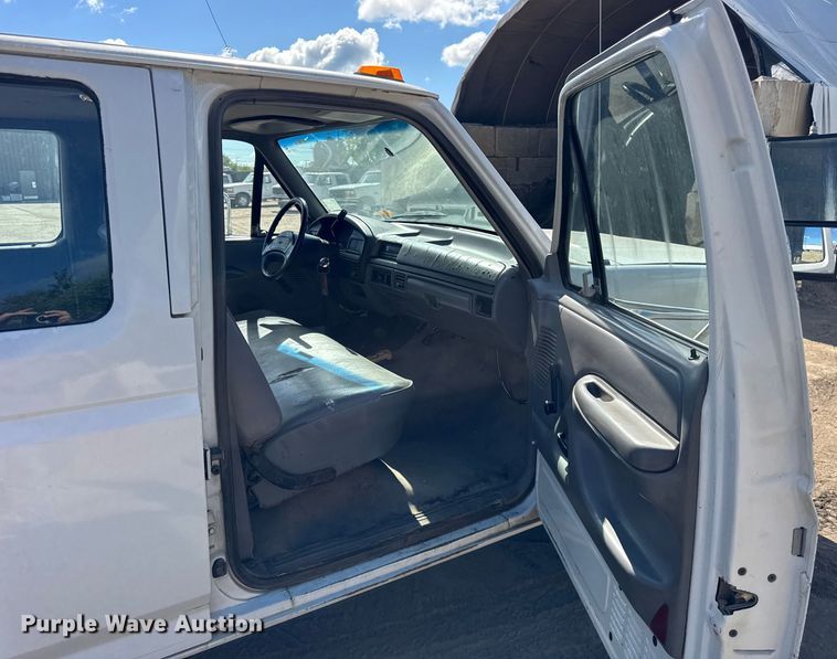 image for item ER0002 1995 Ford F350 Crew Cab dump bed pickup truck