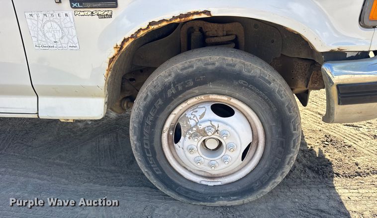 image for item ER0002 1995 Ford F350 Crew Cab dump bed pickup truck