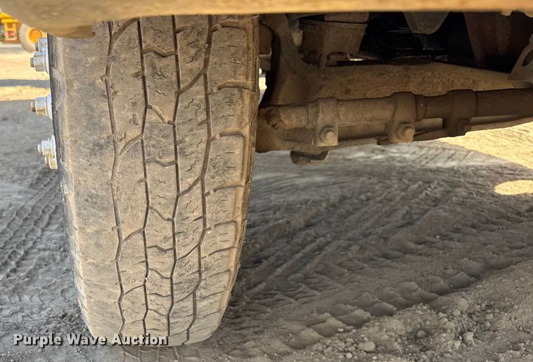 image for item ER0002 1995 Ford F350 Crew Cab dump bed pickup truck