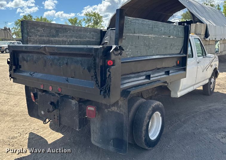 image for item ER0003 1995 Ford F350 Crew Cab dump bed pickup truck