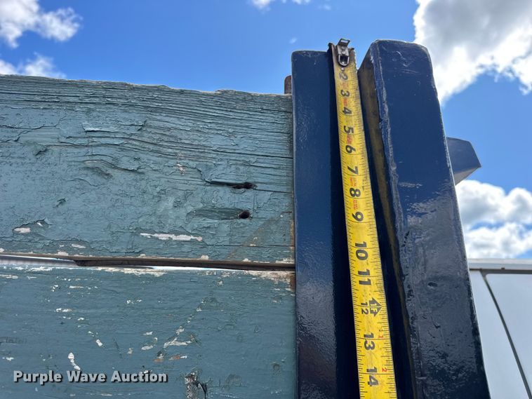 image for item ER0003 1995 Ford F350 Crew Cab dump bed pickup truck