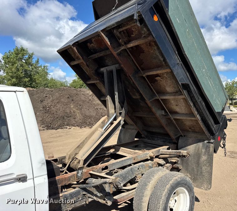 image for item ER0003 1995 Ford F350 Crew Cab dump bed pickup truck