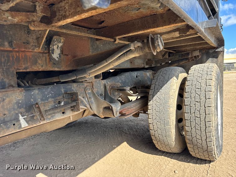image for item ER0003 1995 Ford F350 Crew Cab dump bed pickup truck