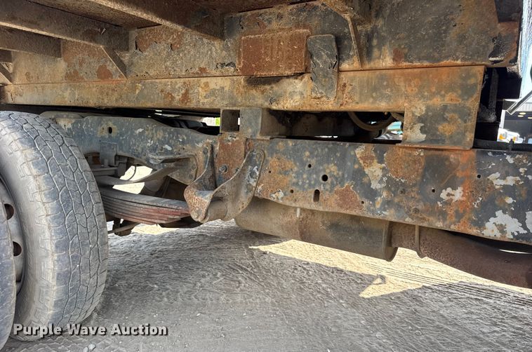 image for item ER0003 1995 Ford F350 Crew Cab dump bed pickup truck