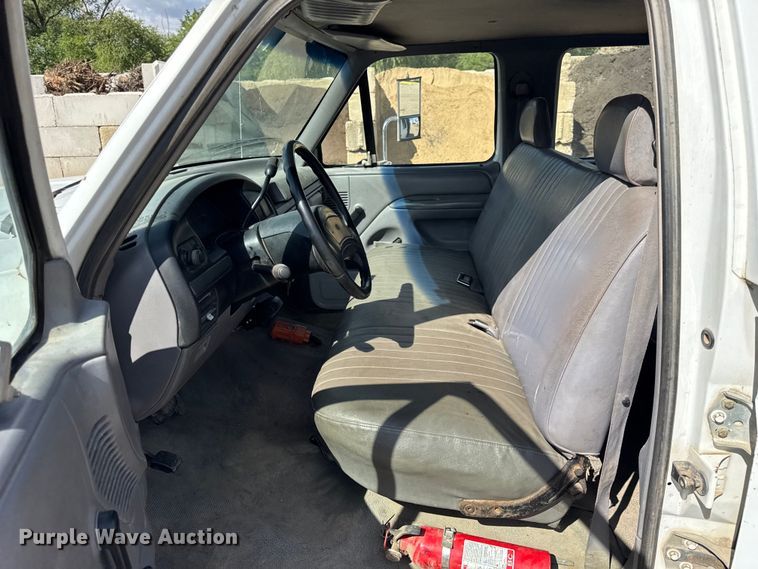 image for item ER0003 1995 Ford F350 Crew Cab dump bed pickup truck