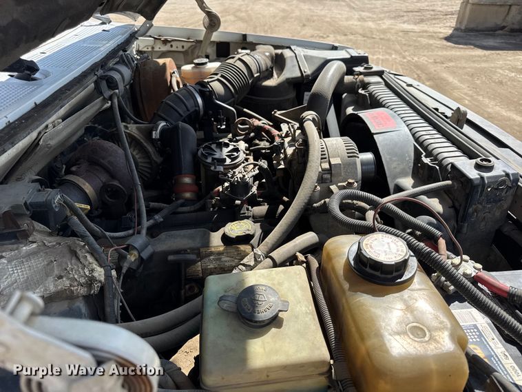 image for item ER0003 1995 Ford F350 Crew Cab dump bed pickup truck