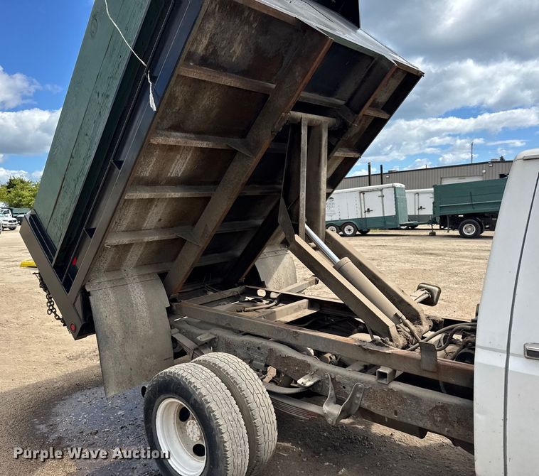 image for item ER0006 1995 Ford F350 Crew Cab dump bed pickup truck