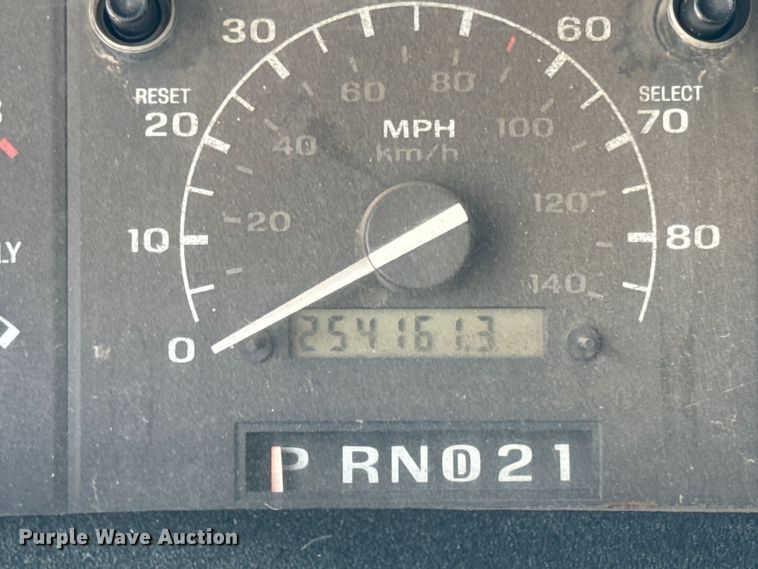 image for item ER0006 1995 Ford F350 Crew Cab dump bed pickup truck