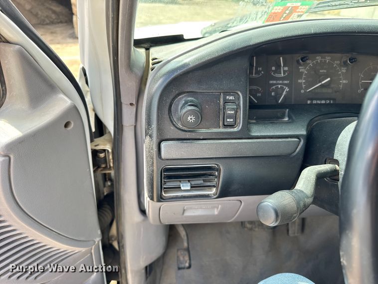 image for item ER0006 1995 Ford F350 Crew Cab dump bed pickup truck