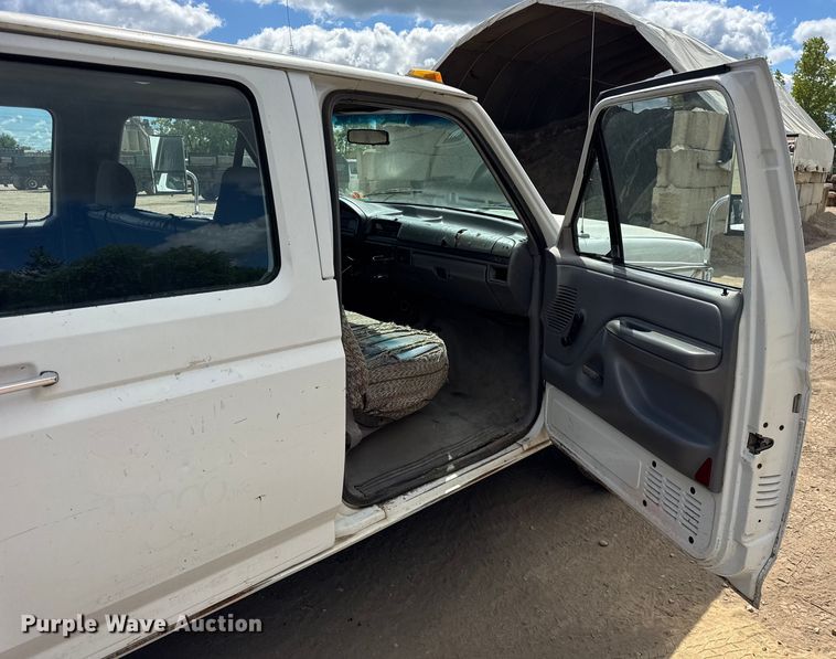 image for item ER0006 1995 Ford F350 Crew Cab dump bed pickup truck