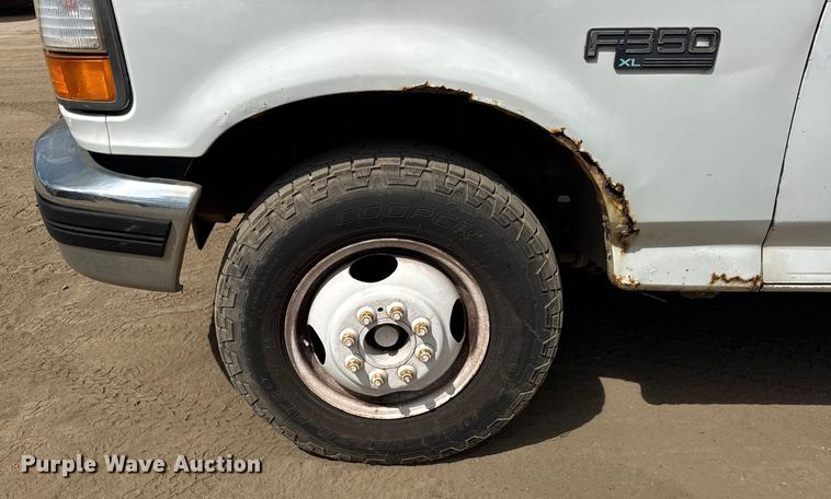 image for item ER0006 1995 Ford F350 Crew Cab dump bed pickup truck