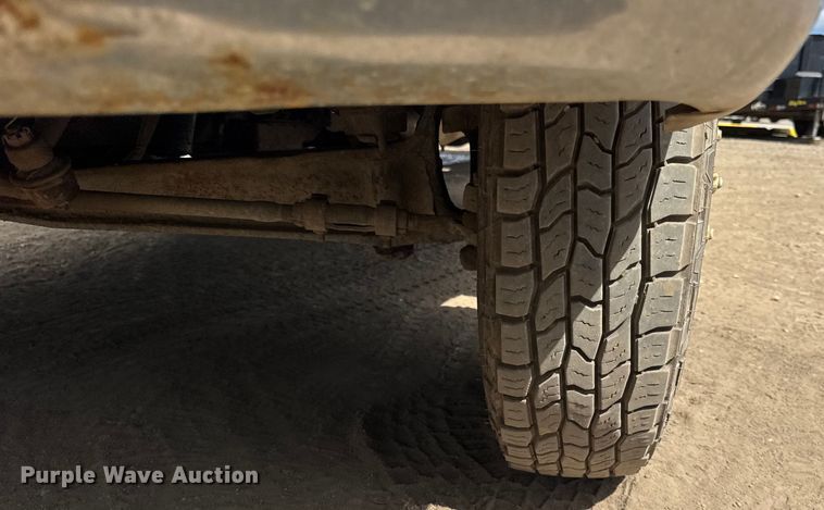 image for item ER0006 1995 Ford F350 Crew Cab dump bed pickup truck