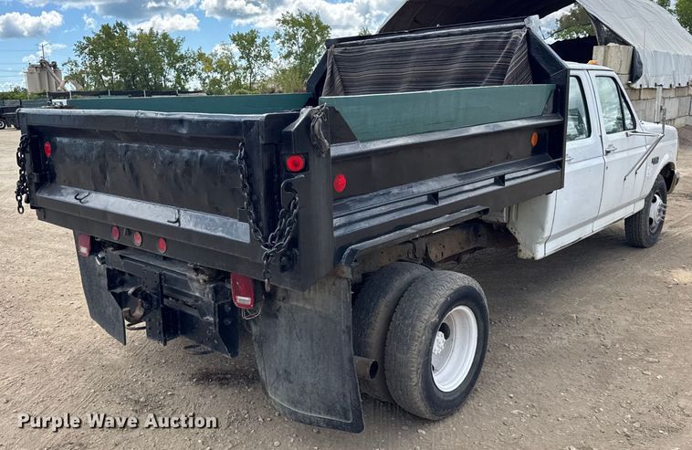 image for item ER0007 1995 Ford F350 Crew Cab dump bed pickup truck