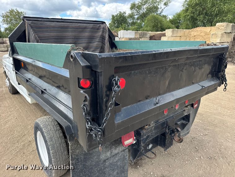 image for item ER0007 1995 Ford F350 Crew Cab dump bed pickup truck