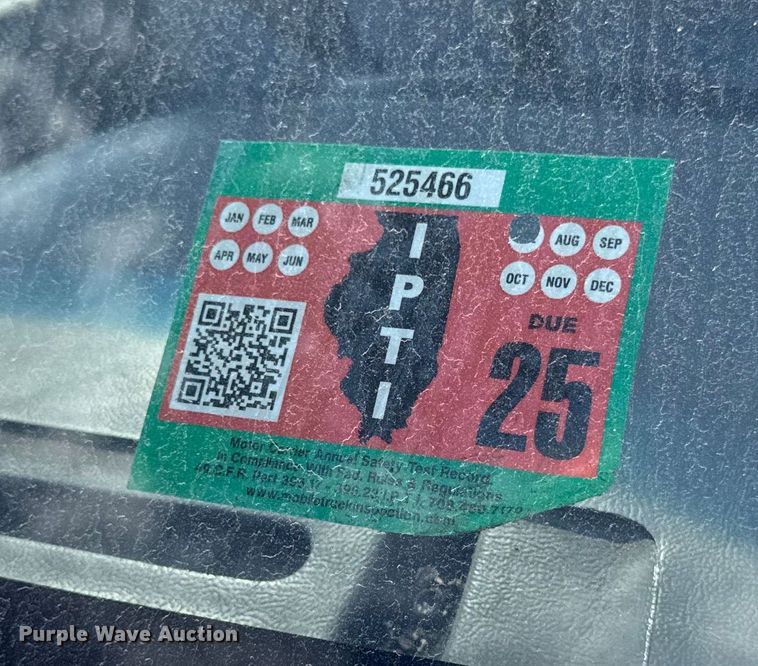 image for item ER0007 1995 Ford F350 Crew Cab dump bed pickup truck