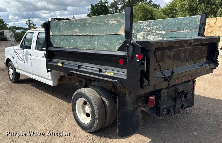 image for item ER0008 1995 Ford F350 Crew Cab dump bed pickup truck