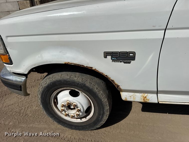 image for item ER0008 1995 Ford F350 Crew Cab dump bed pickup truck