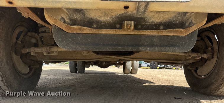 image for item ER0008 1995 Ford F350 Crew Cab dump bed pickup truck