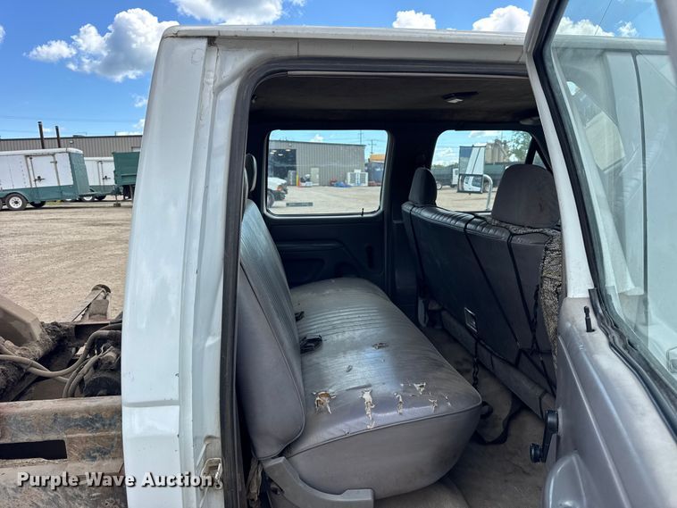 image for item ER0008 1995 Ford F350 Crew Cab dump bed pickup truck