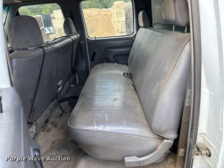 image for item ER0008 1995 Ford F350 Crew Cab dump bed pickup truck