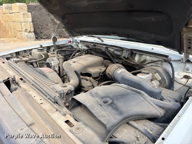 image for item ER0008 1995 Ford F350 Crew Cab dump bed pickup truck