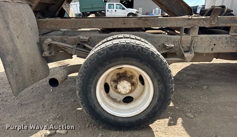 image for item ER0008 1995 Ford F350 Crew Cab dump bed pickup truck