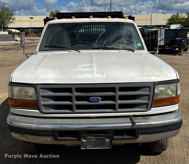 image for item ER0009 1995 Ford F350 Crew Cab dump bed pickup truck