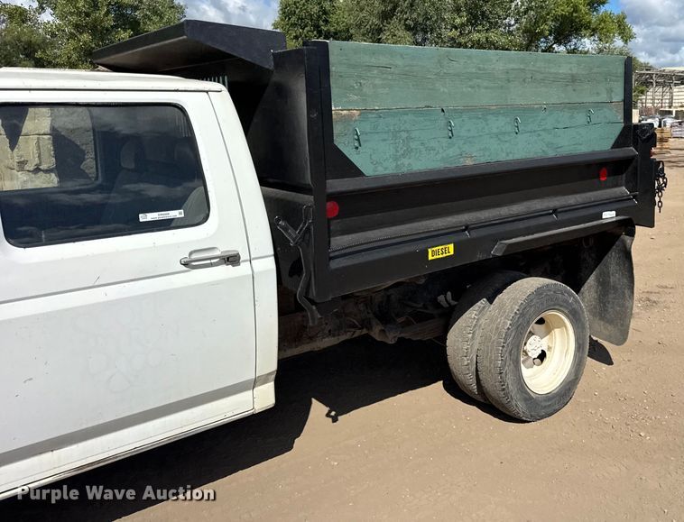 image for item ER0009 1995 Ford F350 Crew Cab dump bed pickup truck