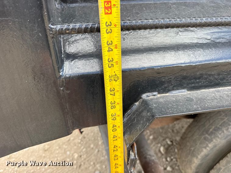 image for item ER0009 1995 Ford F350 Crew Cab dump bed pickup truck