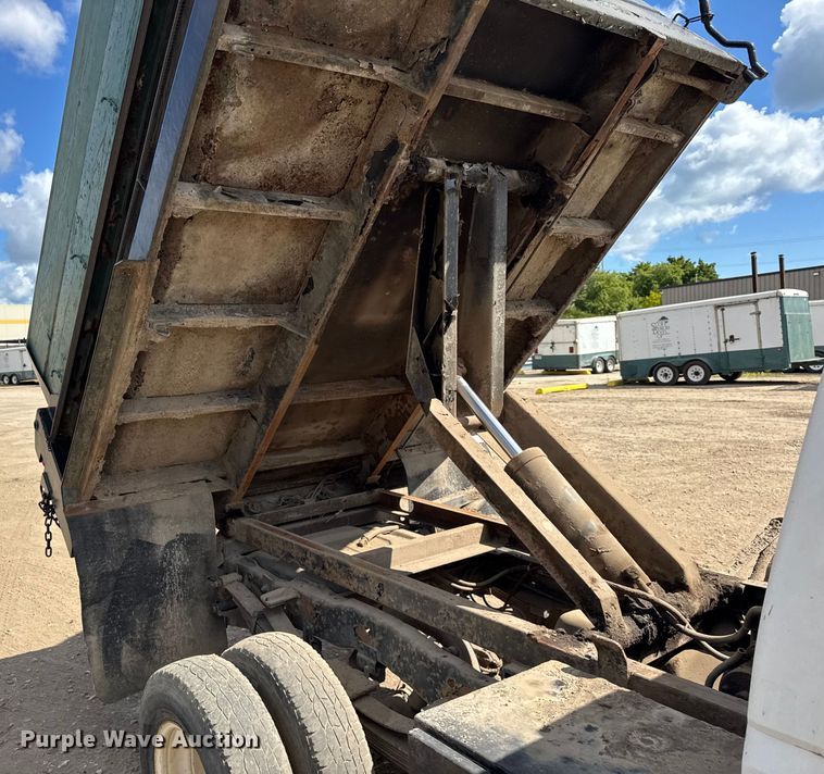 image for item ER0009 1995 Ford F350 Crew Cab dump bed pickup truck