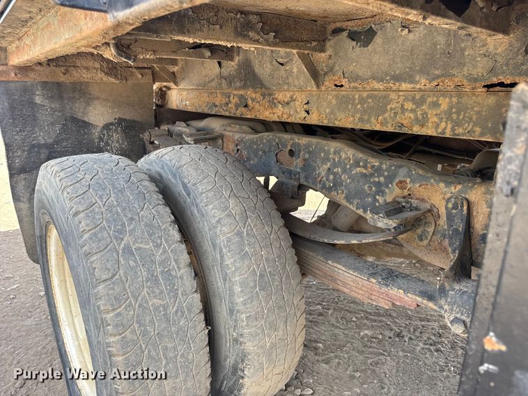 image for item ER0009 1995 Ford F350 Crew Cab dump bed pickup truck