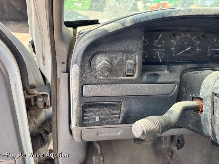 image for item ER0009 1995 Ford F350 Crew Cab dump bed pickup truck