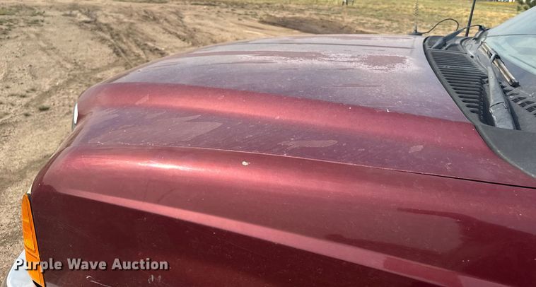 image for item ER2260 2000 Ford F250 Super Duty SuperCab flatbed pickup truck