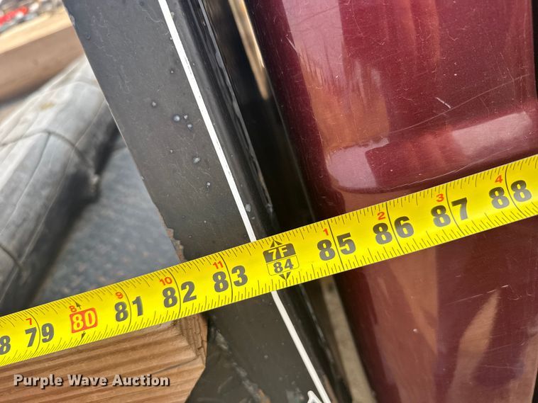 image for item ER2260 2000 Ford F250 Super Duty SuperCab flatbed pickup truck