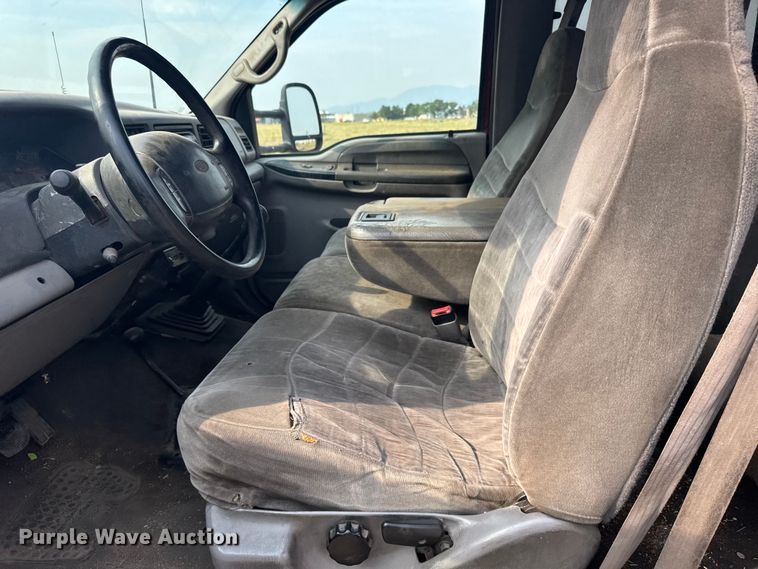 image for item ER2260 2000 Ford F250 Super Duty SuperCab flatbed pickup truck