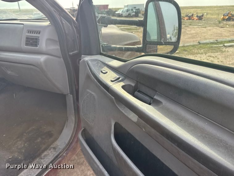 image for item ER2260 2000 Ford F250 Super Duty SuperCab flatbed pickup truck