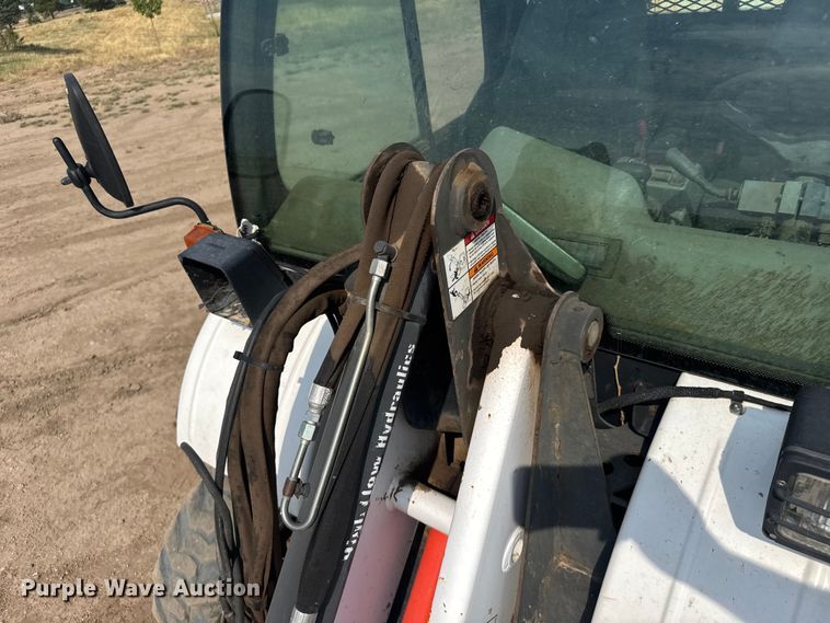 image for item ER2261 2014 Bobcat 5600 Toolcat utility vehicle